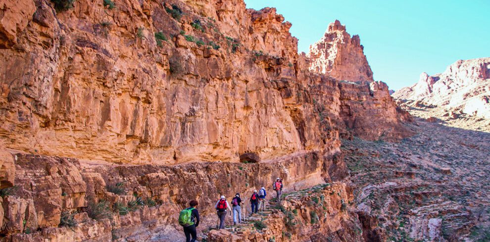 Trekking around Tafraount